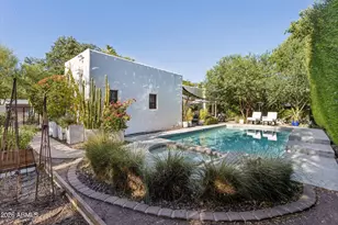 511 E Orange Dr, Phoenix, AZ 85012 - Photo 33