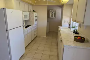 10311 W Prairie Hills Cir, Sun City, AZ 85351 - Photo 7