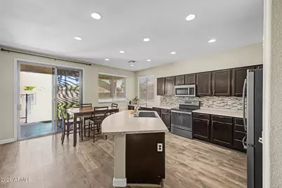 13408 W Maui Lane, Surprise, AZ 85379 - Photo 11