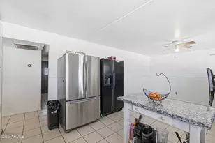 4832 W Earll Dr, Phoenix, AZ 85031 - Photo 11