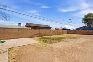 4832 W Earll Dr, Phoenix, AZ 85031 - Photo 29