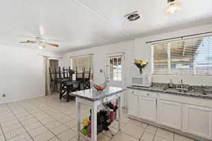 4832 W Earll Dr, Phoenix, AZ 85031 - Photo 9