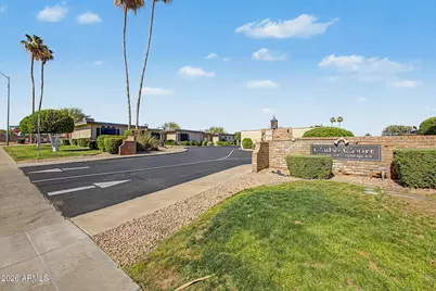 13721 N 98th Avenue #C, Sun City, AZ 85351 - Photo 35