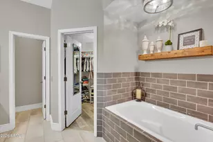 7887 N 16th St, Phoenix, AZ 85020 - Photo 13