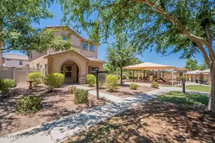 1061 S Hawk Ln, Gilbert, AZ 85296 - Photo 1
