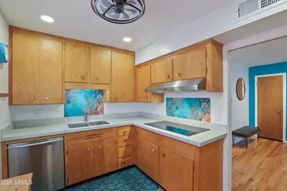 170 E Coronado Road #63, Phoenix, AZ 85004 - Photo 15