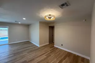 4201 W Luke Ave, Phoenix, AZ 85019 - Photo 23