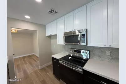 4201 W Luke Avenue, Phoenix, AZ 85019 - Photo 9