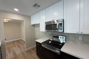 4201 W Luke Ave, Phoenix, AZ 85019 - Photo 9