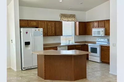 18094 W Skyline Drive, Surprise, AZ 85374 - Photo 5