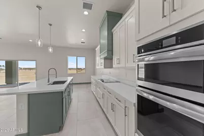 28583 N 257th Drive, Wittmann, AZ 85361 - Photo 13
