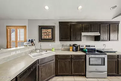 10810 W Virginia Avenue, Avondale, AZ 85392 - Photo 11
