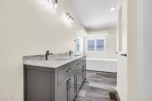 34380 S Cholla Dr, Black Canyon City, AZ 85324 - Photo 17