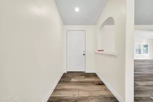 34380 S Cholla Dr, Black Canyon City, AZ 85324 - Photo 11