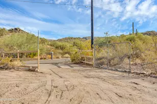 34380 S Cholla Dr, Black Canyon City, AZ 85324 - Photo 31