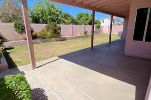 3358 E Wickieup Ln, Phoenix, AZ 85050 - Photo 39