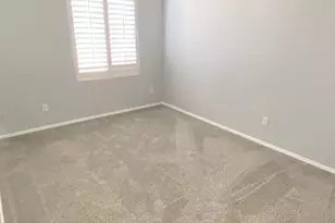 3358 E Wickieup Ln, Phoenix, AZ 85050 - Photo 29