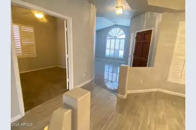 3358 E Wickieup Lane, Phoenix, AZ 85050 - Photo 3