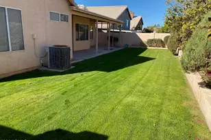 3358 E Wickieup Ln, Phoenix, AZ 85050 - Photo 37