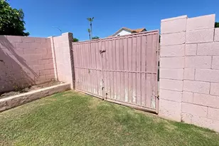3358 E Wickieup Ln, Phoenix, AZ 85050 - Photo 41