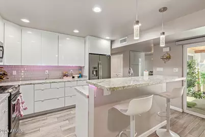 5913 E Thomas Road, Scottsdale, AZ 85251 - Photo 1