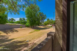 921 W University Dr, Mesa, AZ 85201 - Photo 41
