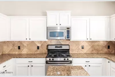 18606 W Sunnyslope Lane, Waddell, AZ 85355 - Photo 9