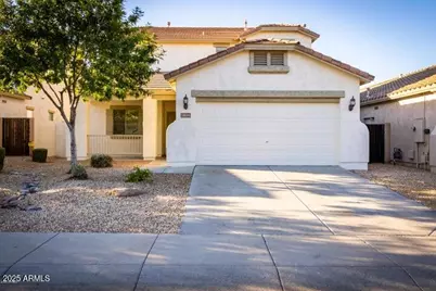 18606 W Sunnyslope Lane, Waddell, AZ 85355 - Photo 5