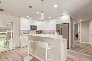 5913 E Thomas Rd, Scottsdale, AZ 85251 - Photo 1