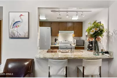 3033 E Devonshire Avenue #3003, Phoenix, AZ 85016 - Photo 1