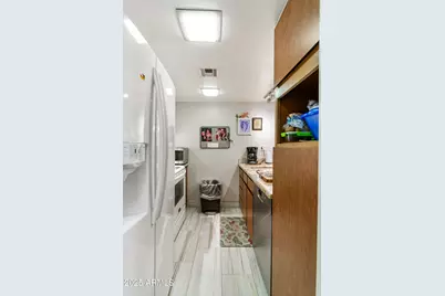 3033 E Devonshire Avenue #3003, Phoenix, AZ 85016 - Photo 7
