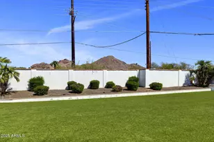 4621 N 43rd St, Phoenix, AZ 85018 - Photo 19