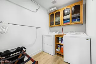 1146 W MacKenzie Dr, Phoenix, AZ 85013 - Photo 39
