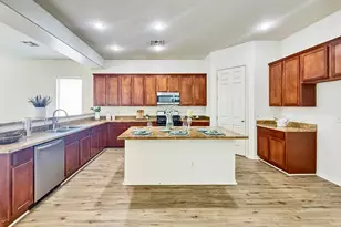 5634 N 82nd Ave, Glendale, AZ 85303 - Photo 7