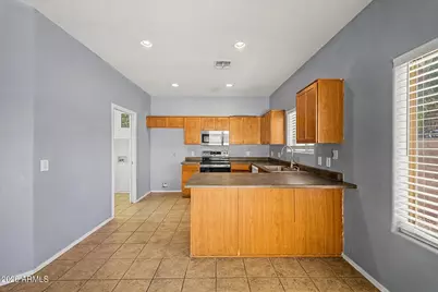 5201 W Shaw Butte Drive, Glendale, AZ 85304 - Photo 13