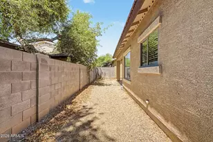 5201 W Shaw Butte Dr, Glendale, AZ 85304 - Photo 33