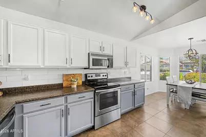 2768 W Jasper Butte Drive, San Tan Valley, AZ 85144 - Photo 11