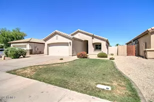 1000 S Roanoke St, Gilbert, AZ 85296 - Photo 1