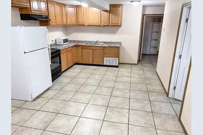 203 N Canyon Drive, Sierra Vista, AZ 85635 - Photo 9