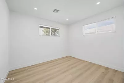 1926 W San Miguel Avenue, Phoenix, AZ 85015 - Photo 23