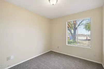 11446 N 39th Drive, Phoenix, AZ 85029 - Photo 13