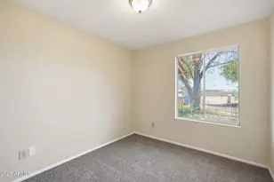 11446 N 39th Dr, Phoenix, AZ 85029 - Photo 13