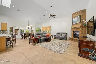 1934 E Everett Drive, Phoenix, AZ 85022 - Photo 9