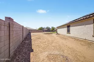 17207 W Pinnacle Vis Dr, Surprise, AZ 85387 - Photo 29