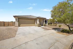 17207 W Pinnacle Vista Dr, Surprise, AZ 85387 - Photo 1