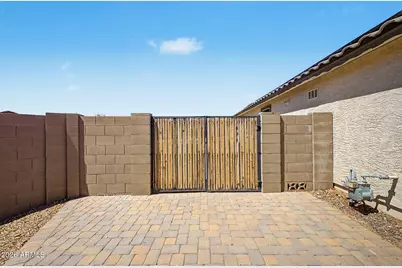 17207 W Pinnacle Vista Drive, Surprise, AZ 85387 - Photo 3