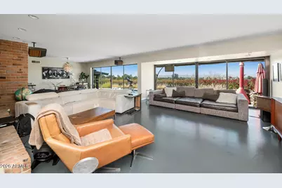 5526 N Camelback Canyon Drive, Phoenix, AZ 85018 - Photo 3