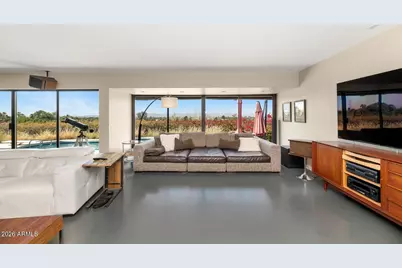 5526 N Camelback Canyon Drive, Phoenix, AZ 85018 - Photo 5