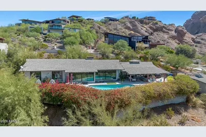 5526 N Camelback Canyon Drive, Phoenix, AZ 85018 - Photo 1