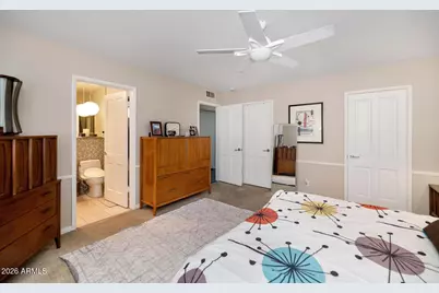 5526 N Camelback Canyon Drive, Phoenix, AZ 85018 - Photo 13